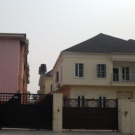 Joanne'S Court Hotell Lagos Eksteriør bilde
