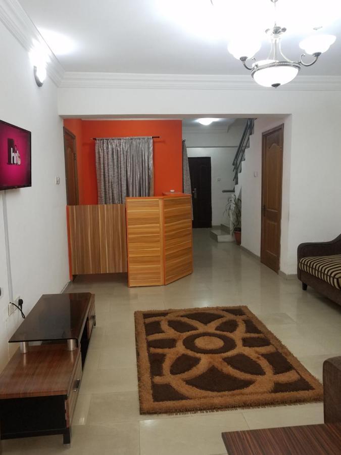 Joanne'S Court Hotell Lagos Eksteriør bilde