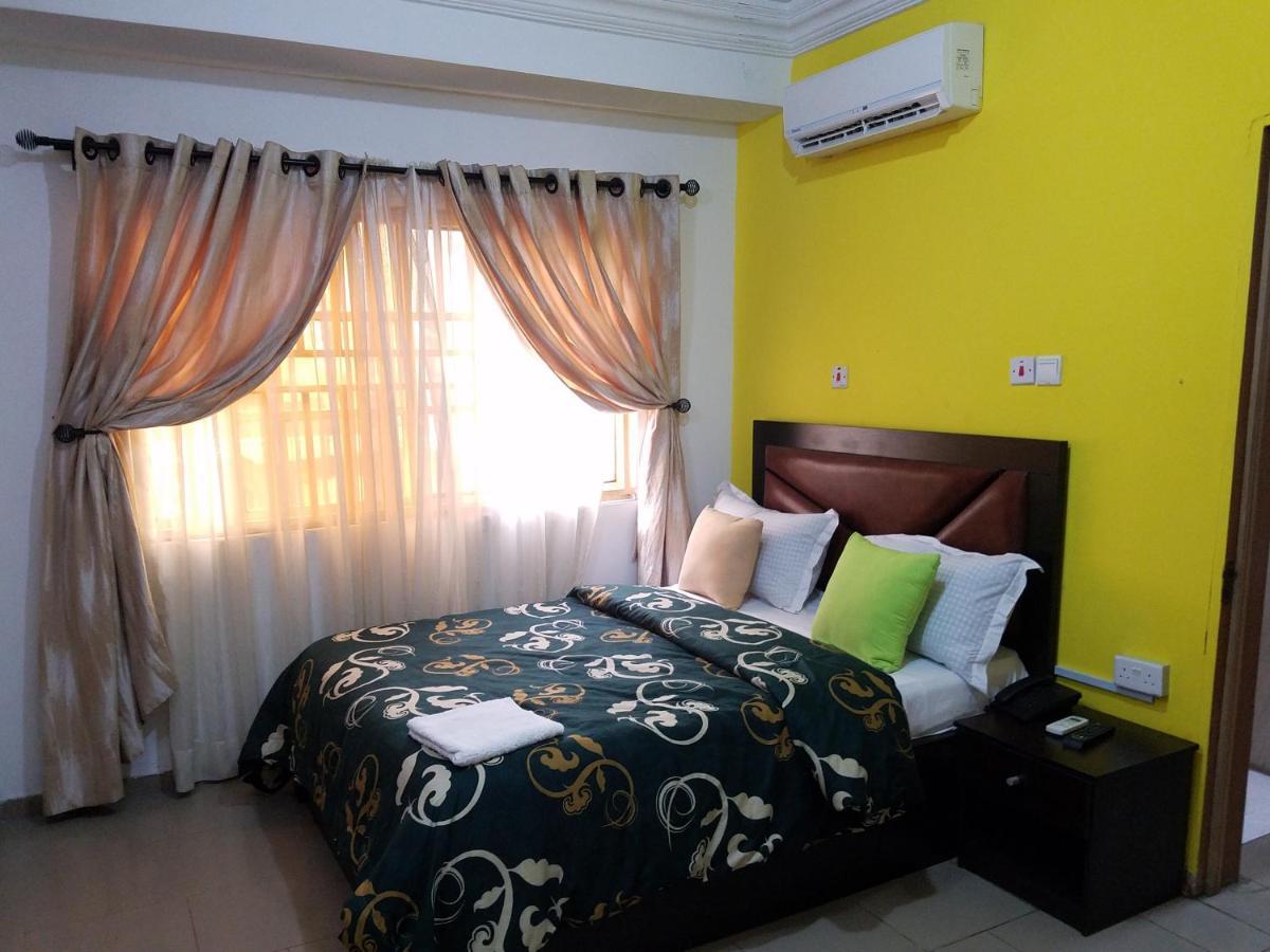 Joanne'S Court Hotell Lagos Eksteriør bilde